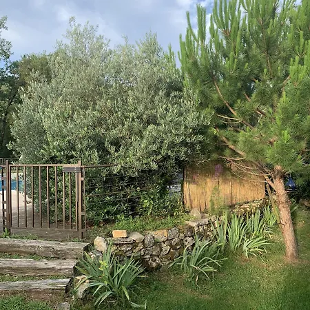 De Charme Du Hameau Holiday home *